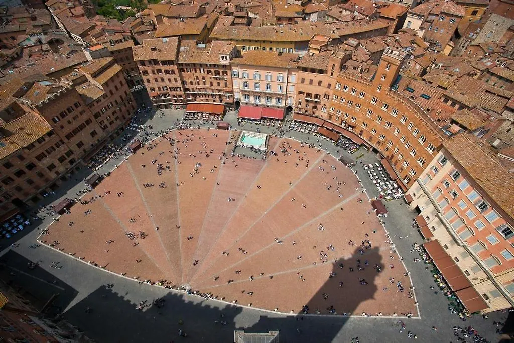 Apartment La Campanina-Nel Cuore Di Siena E Della Contrada