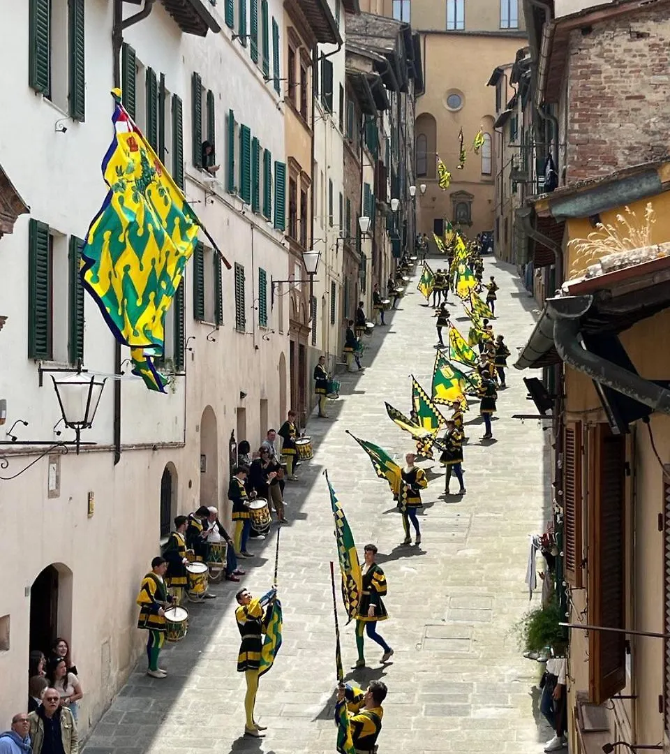 Apartment La Campanina-Nel Cuore Di Siena E Della Contrada Italy
